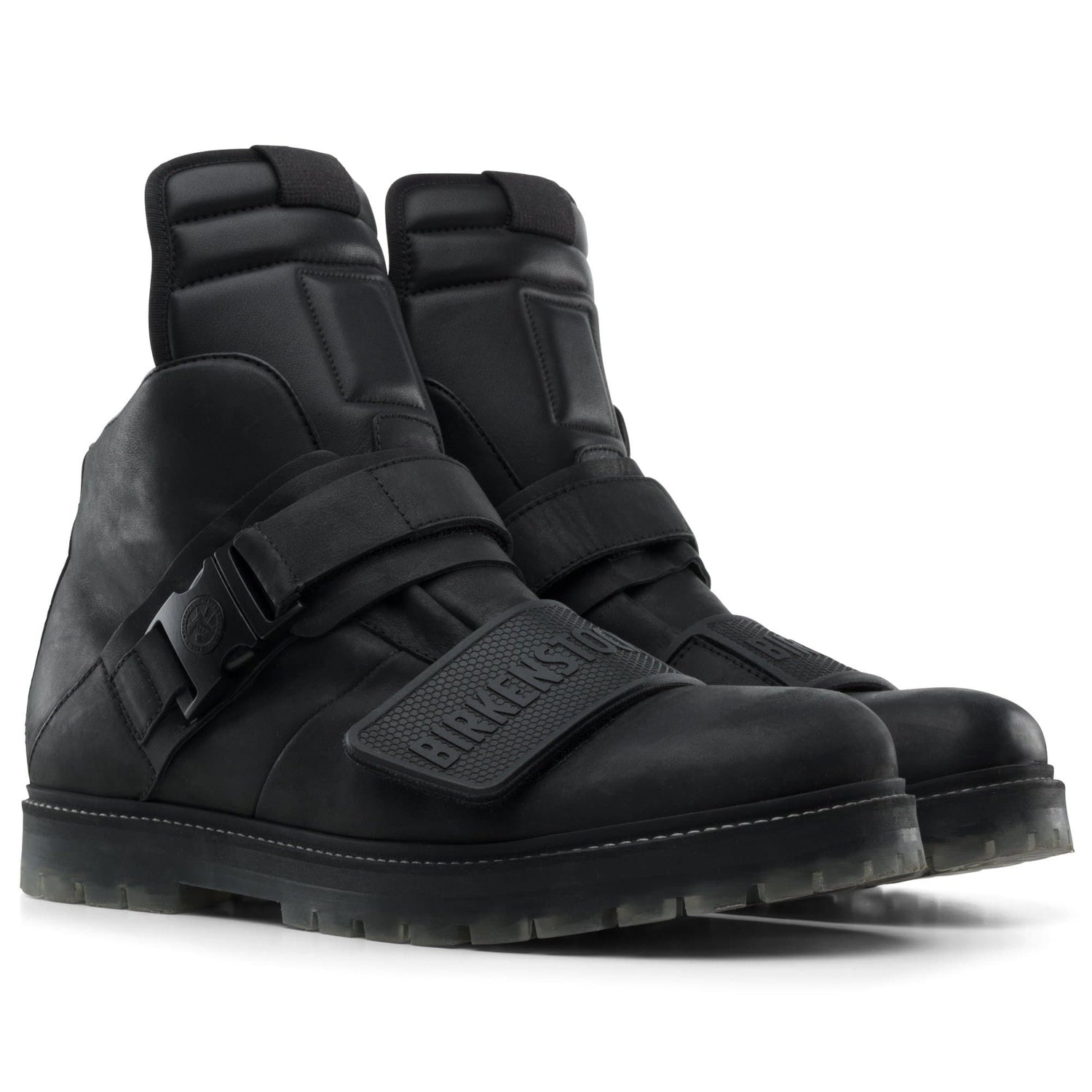 alt:Black Black