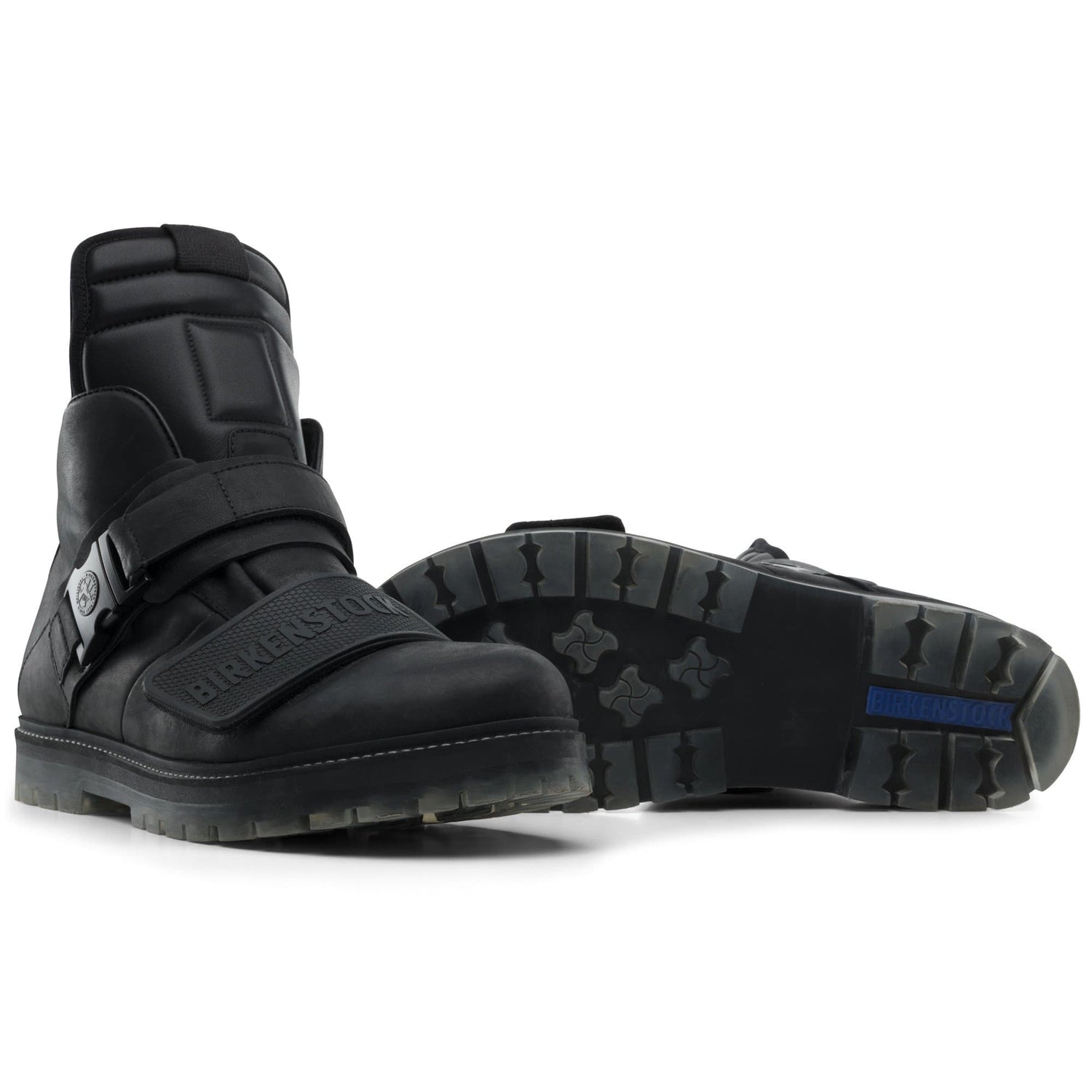 alt:Black Black