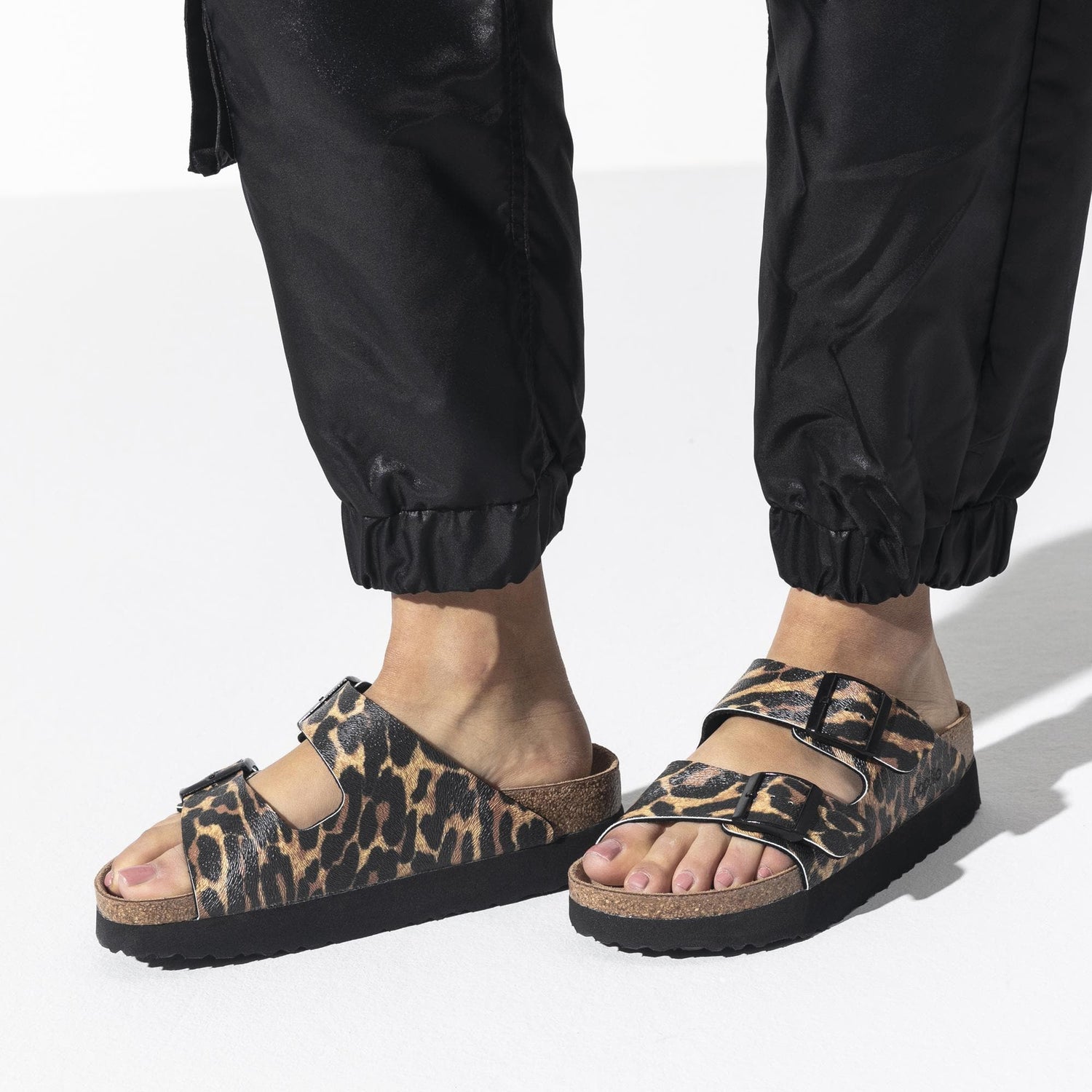 Arizona Platform Birko-Flor Embossed - BIRKENSTOCK