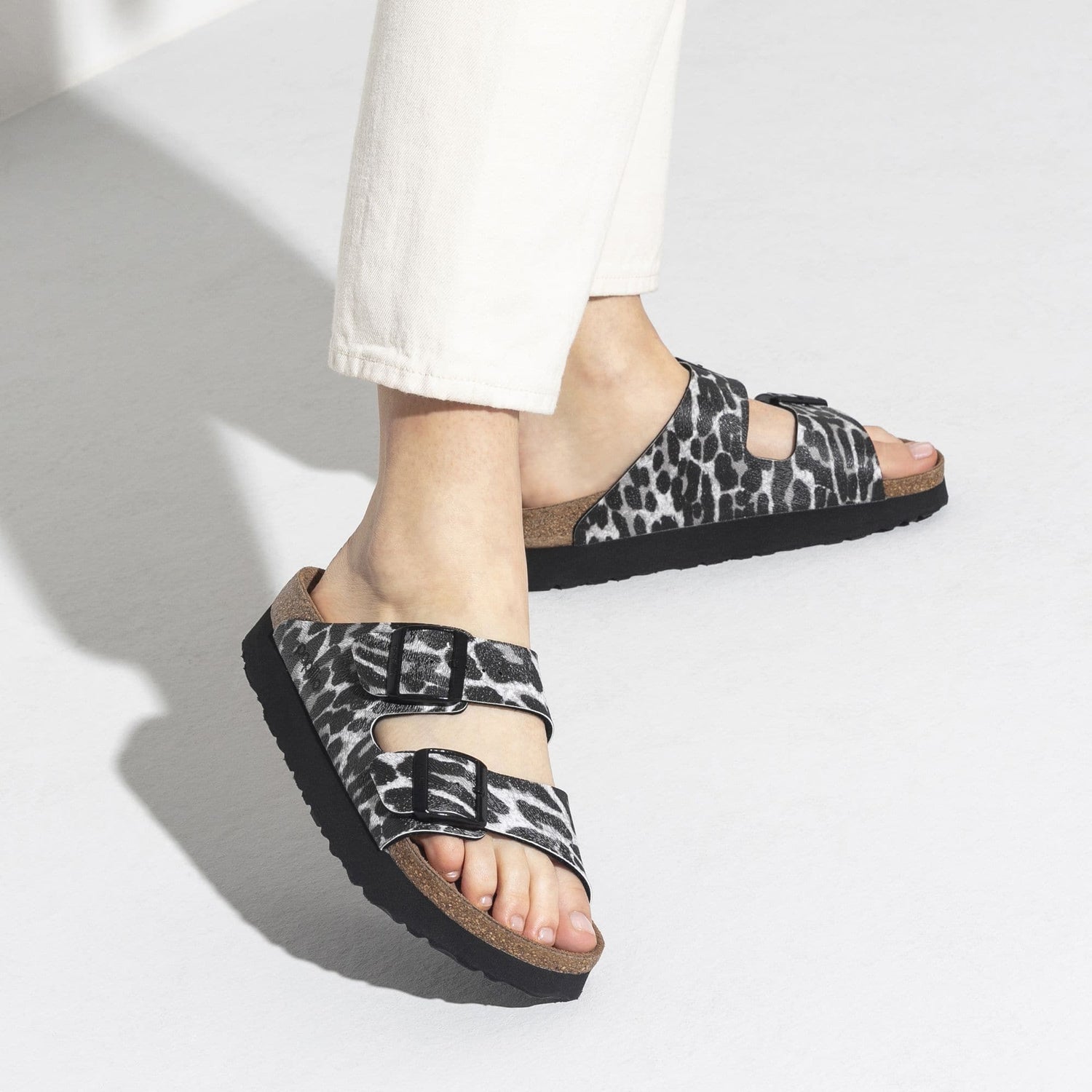 Arizona Platform Birko-Flor Embossed - BIRKENSTOCK
