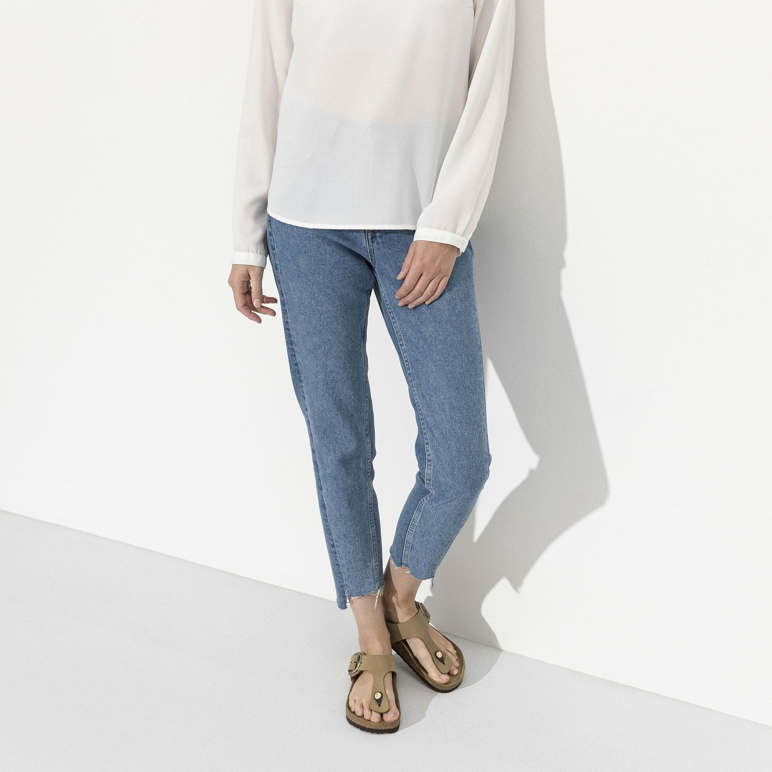 Gizeh Big Buckle Nubuck Leather - BIRKENSTOCK